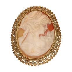 BROCHES / ALFILERES Broche-colgante camafeo en oro amarillo y carneola.