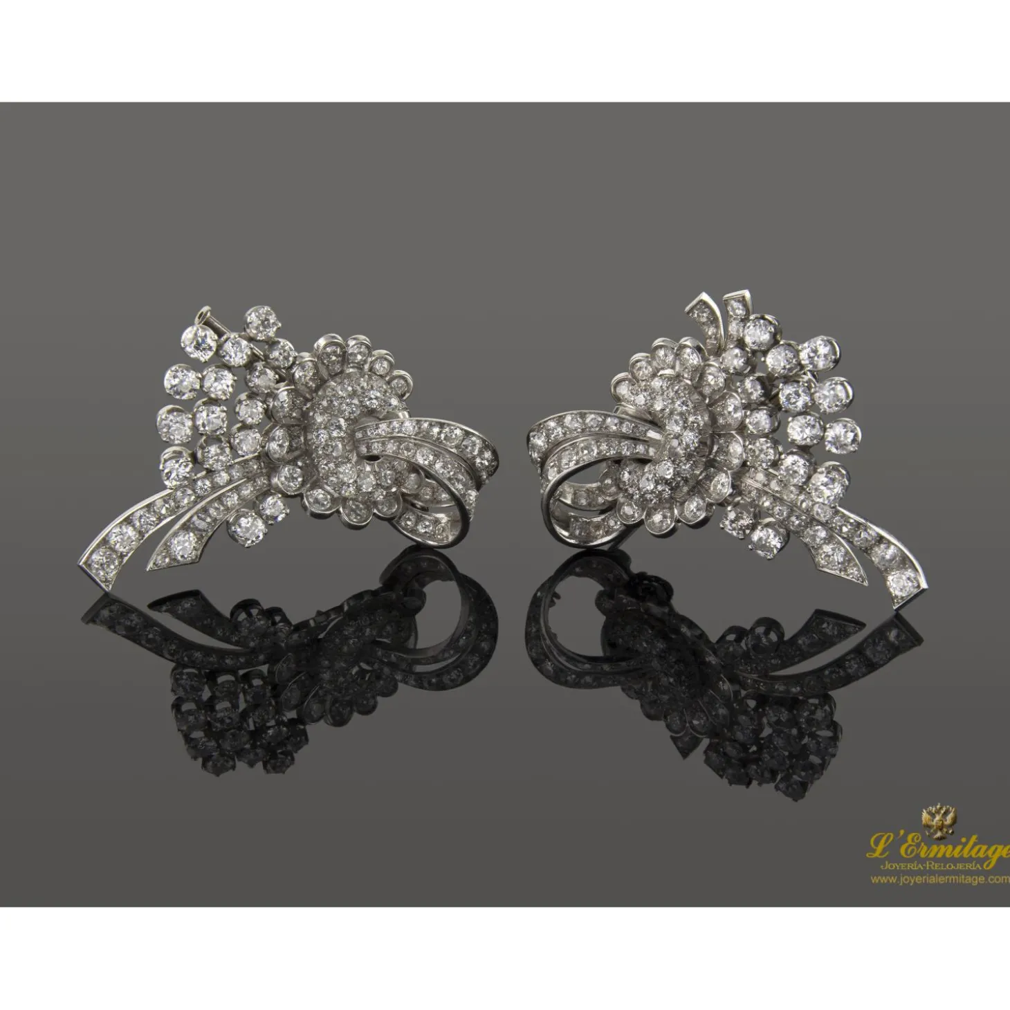 BROCHES / ALFILERES Broche doble de escote