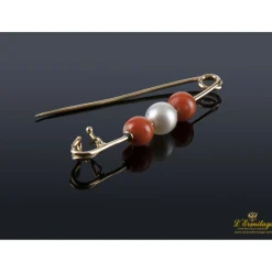 BROCHES / ALFILERES Imperdible en oro amarillo con perla y coral