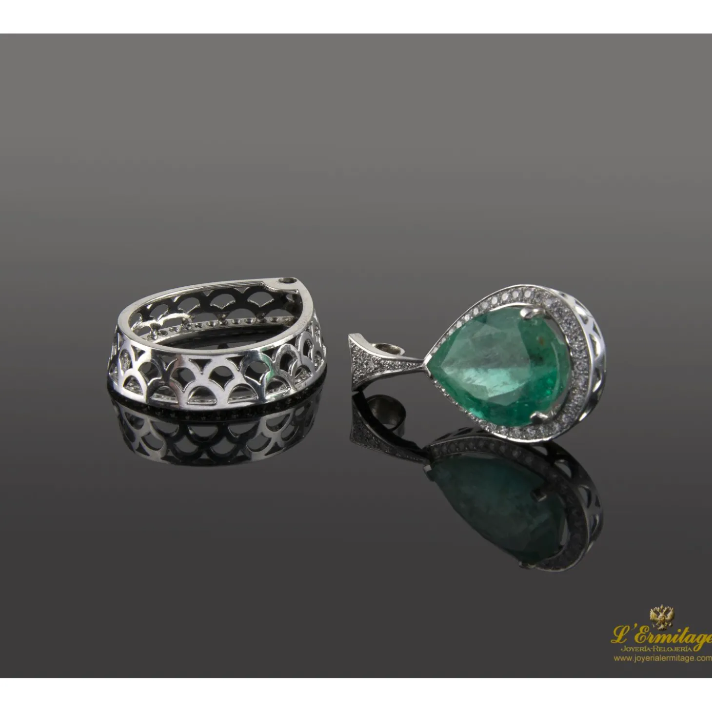 COLGANTES Colgante esmeralda y diamantes