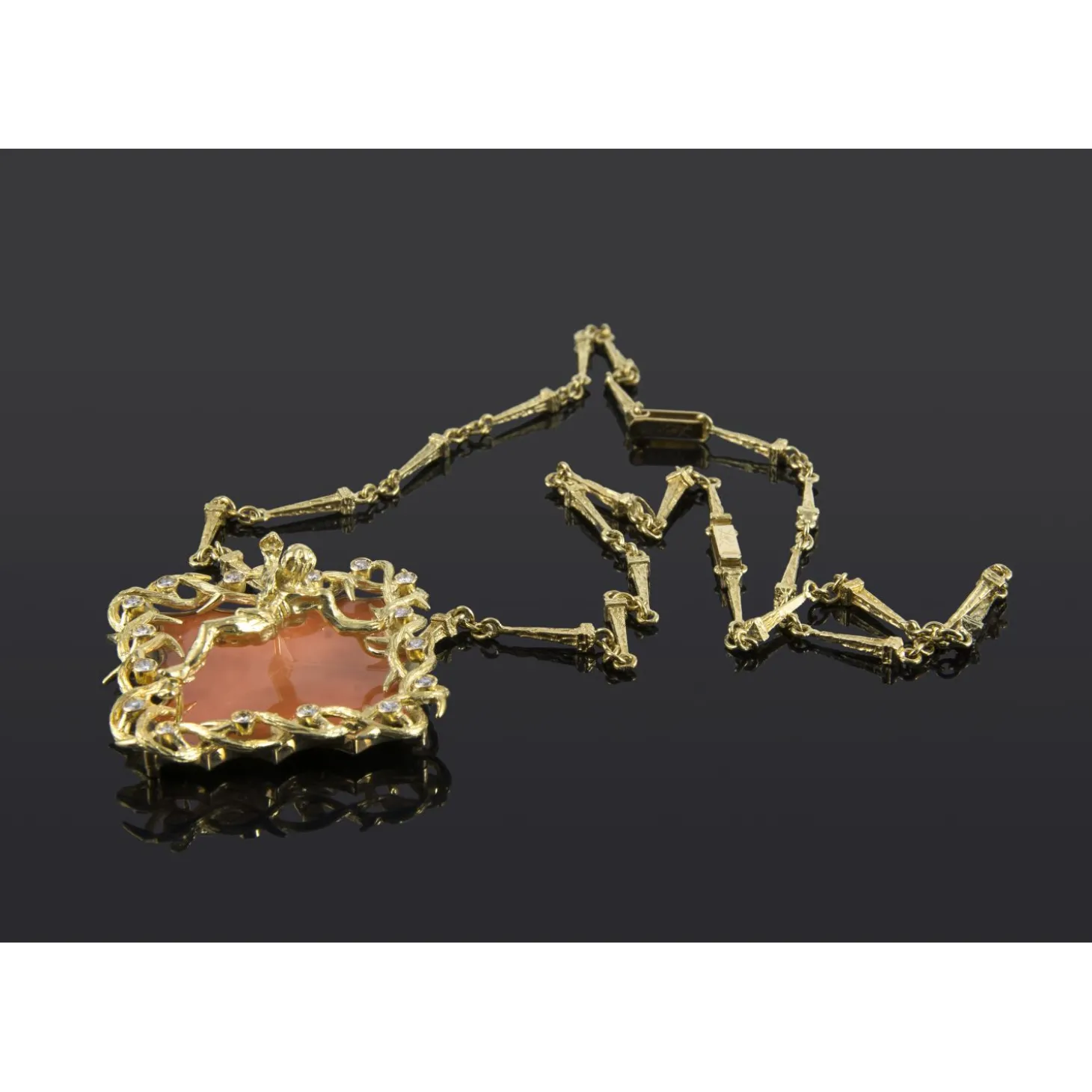 COLLARES Collar cristo dalí oro amarillo coral y diamantes presenta certificado a-3/3