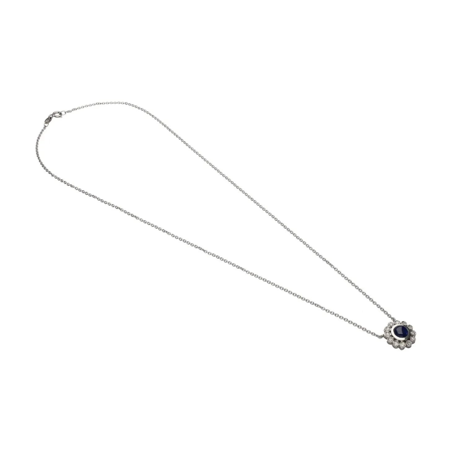 COLLARES Collar en oro blanco con zafiros y brillantes.