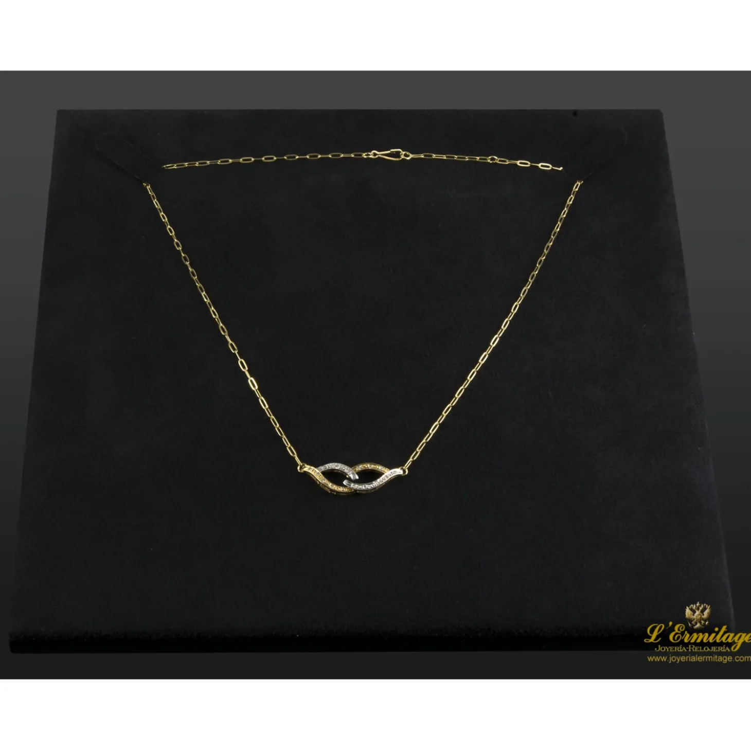 COLLARES Collar realizado en oro amarillo y oro blanco y colgante con brillantes