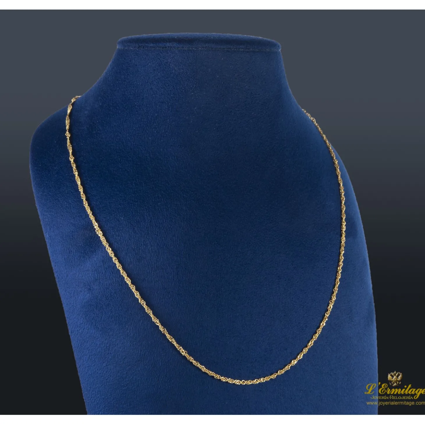 COLLARES Collar realizado en oro amarillo. Medida 60cm
