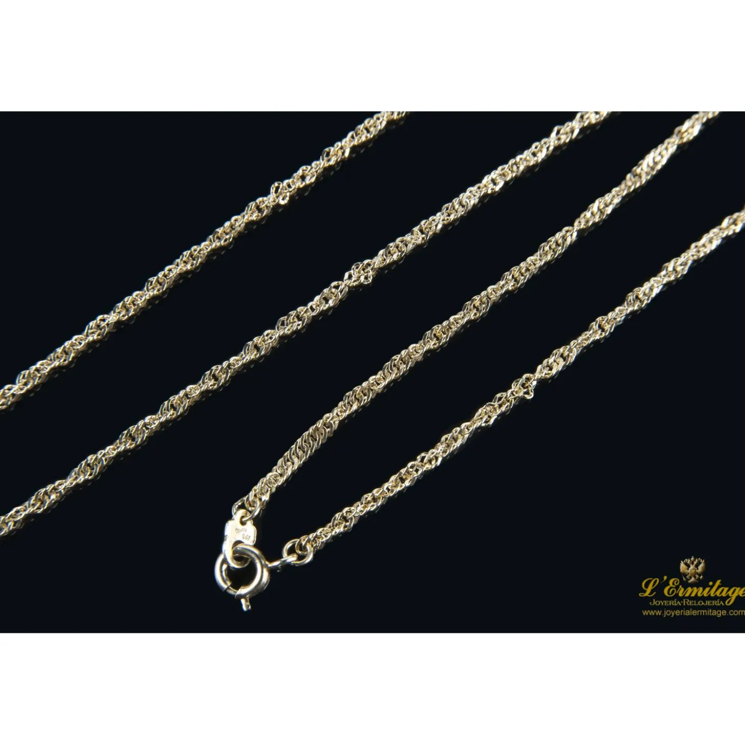 COLLARES Collar realizado en oro amarillo. Medida 60cm