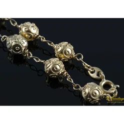 COLLARES Collar realizado en oro amarillo.