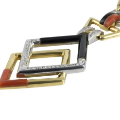 COLLARES Gargantilla antigua oro amarillo ónix coral y diamantes. 60 Cm largo.