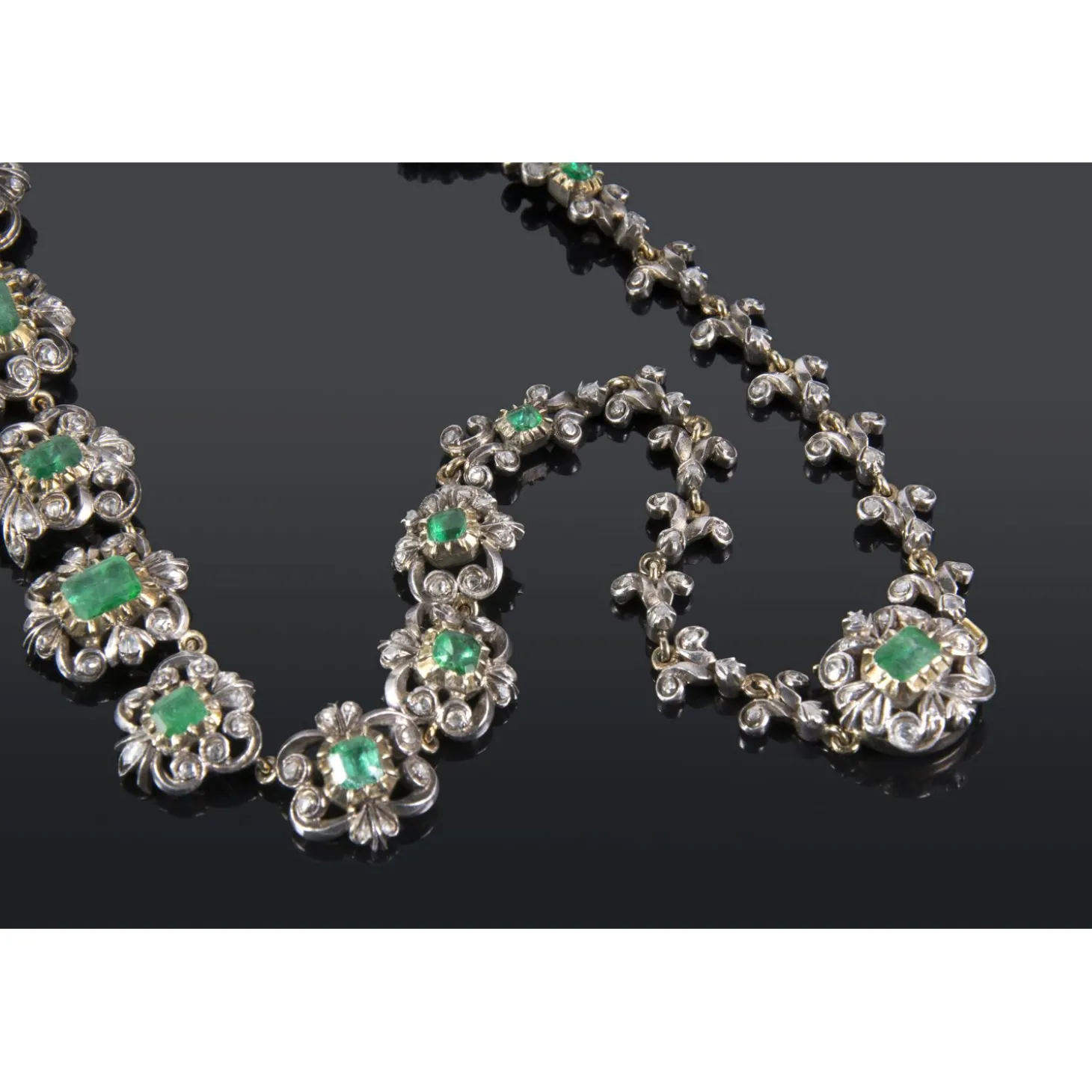 COLLARES Gargantilla antigua oro blanco esmeraldas y diamantes talla antigua