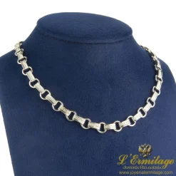 COLLARES Gargantilla eslabones oro blanco y diamantes. 45Cm largo.