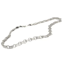COLLARES Gargantilla eslabones oro blanco y diamantes. 45Cm largo.