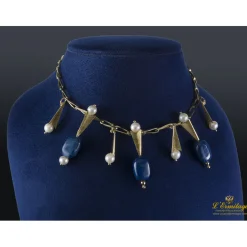 COLLARES Gargantilla oro amarillo perlas y lapislázuli.