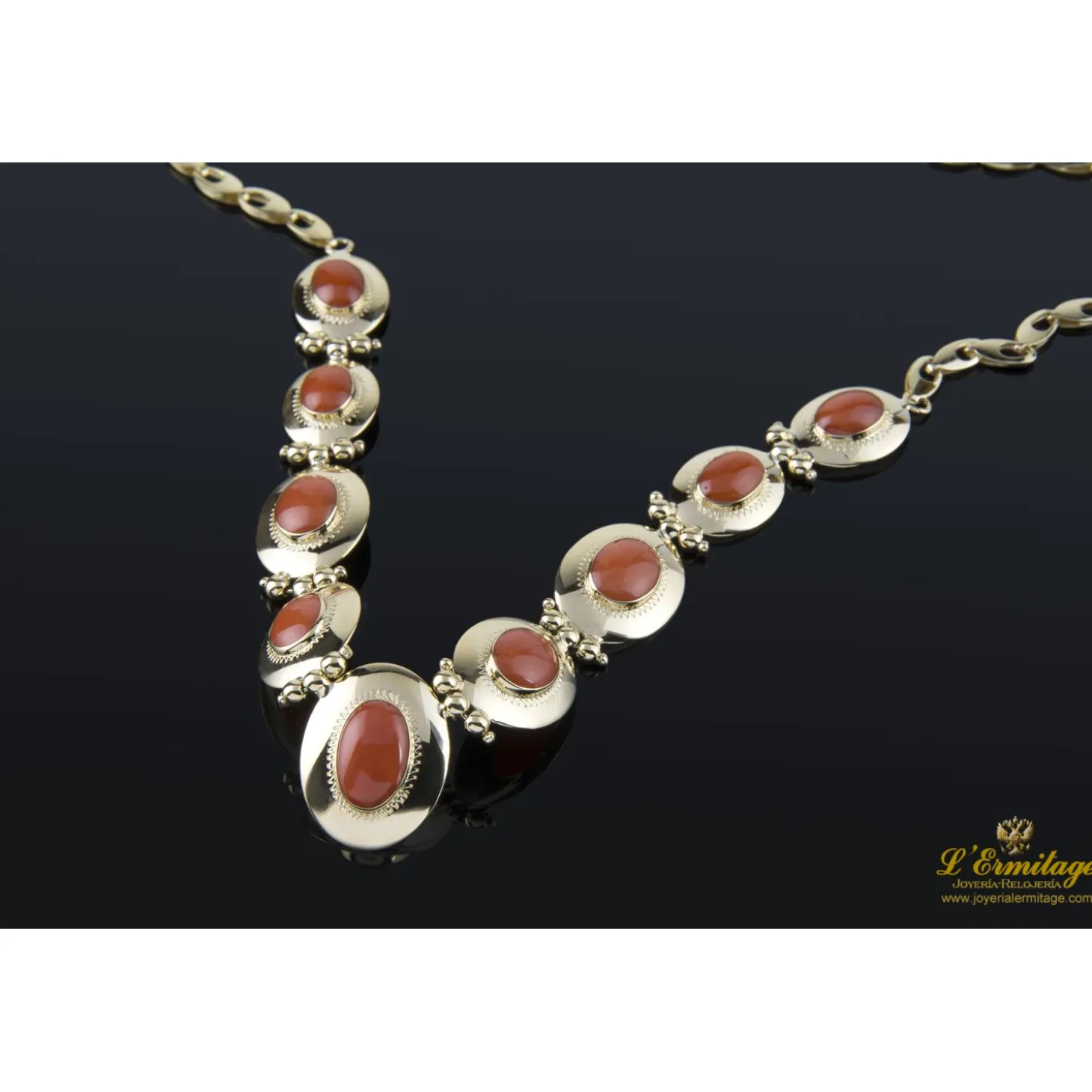 COLLARES Gargantilla oro amarillo en degrade con cuentas de coral natural