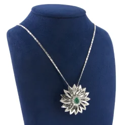 COLLARES Gargantilla oro blanco esmeralda y diamantes