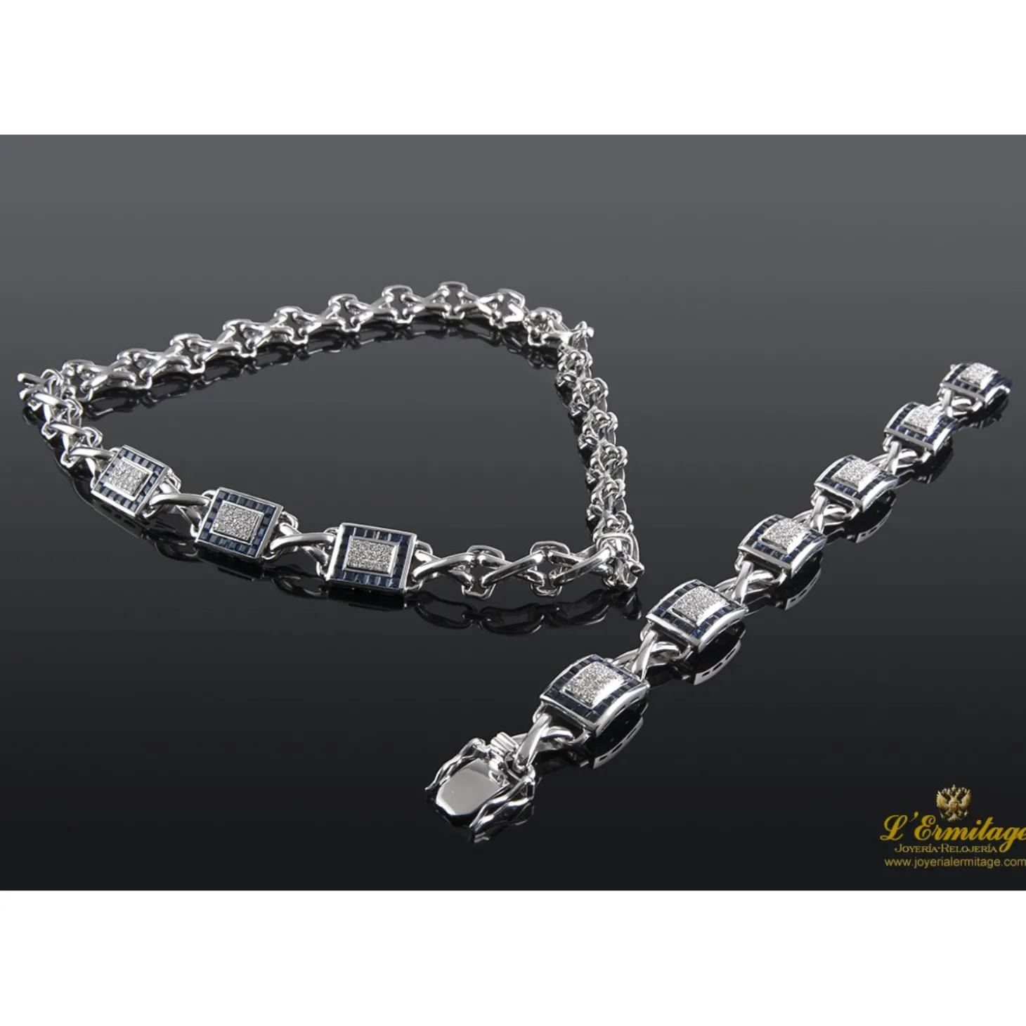 COLLARES Gargantilla oro blanco zafiros y diamantes.