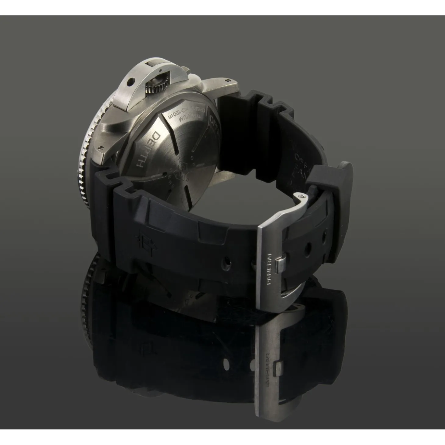 PANERAI Depth gauge submersible luminor 1950 titanio