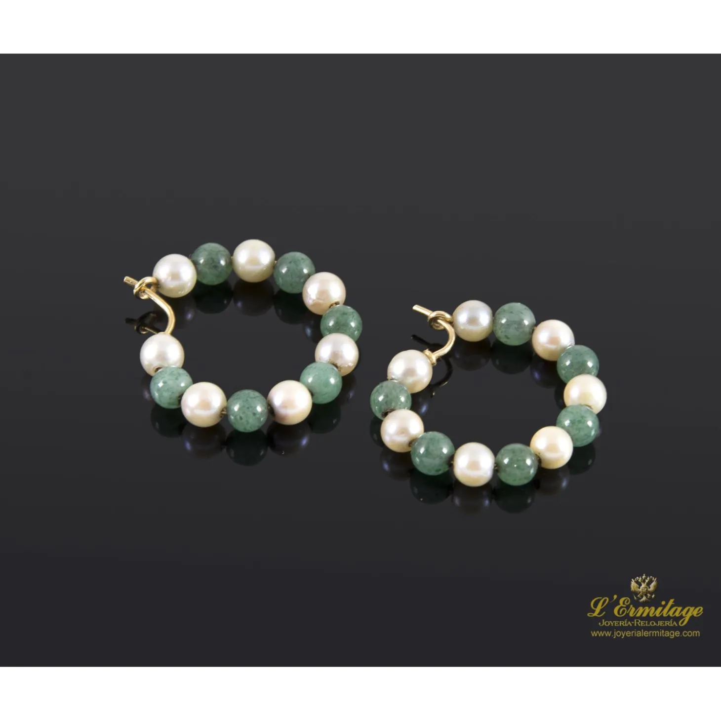 PENDIENTES Argollas oro amarillo esmeraldas y perlas.