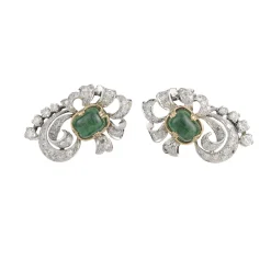 PENDIENTES Pendientes antiguos oro blanco esmeralda cabuchón y diamantes