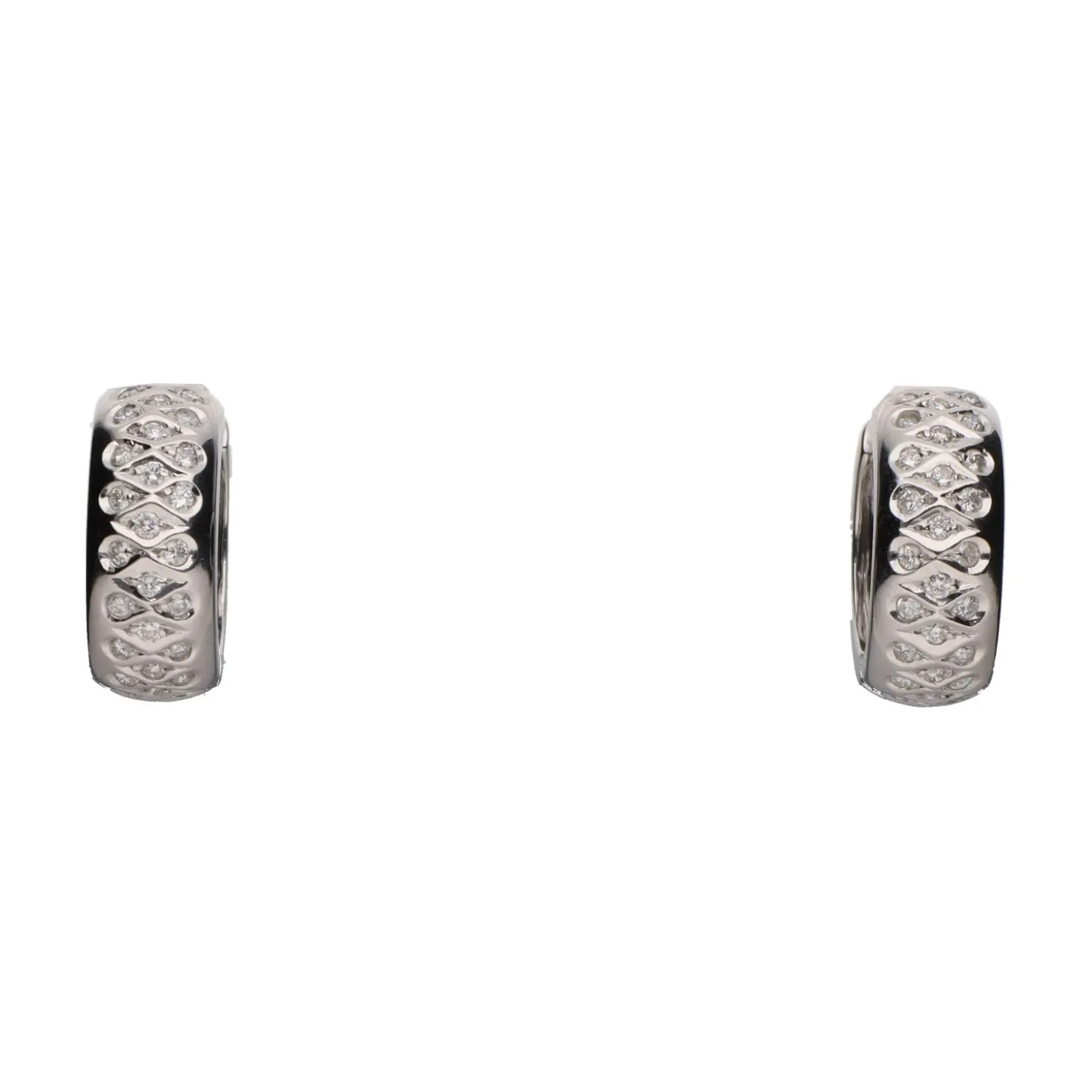 PENDIENTES Pendientes argolla ancha en oro blanco con brillantes.