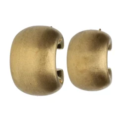 PENDIENTES Pendientes argollas anchas en oro amarillo.