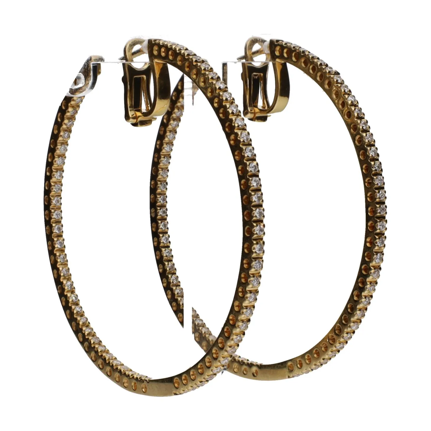 PENDIENTES Pendientes argollas en oro amarillo con brillantes.