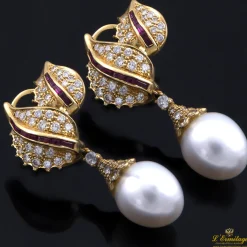 PENDIENTES Pendientes colgantes oro amarillo perlas rubíes y diamantes