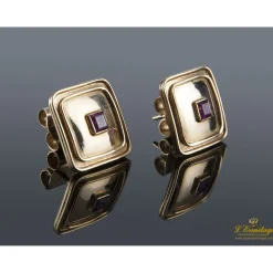 PENDIENTES Pendientes cuadrados realizados en oro amarillo y engaste de dos rubíes.