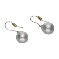 PENDIENTES Pendientes de perlas australianas montados en oro blanco.