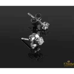 PENDIENTES Pendientes dormilonas oro blanco y diamantes.