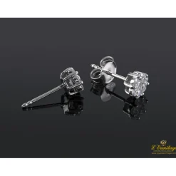 PENDIENTES Pendientes dormilonas oro blanco y diamantes.