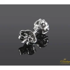 PENDIENTES Pendientes dormilonas oro blanco y diamantes.