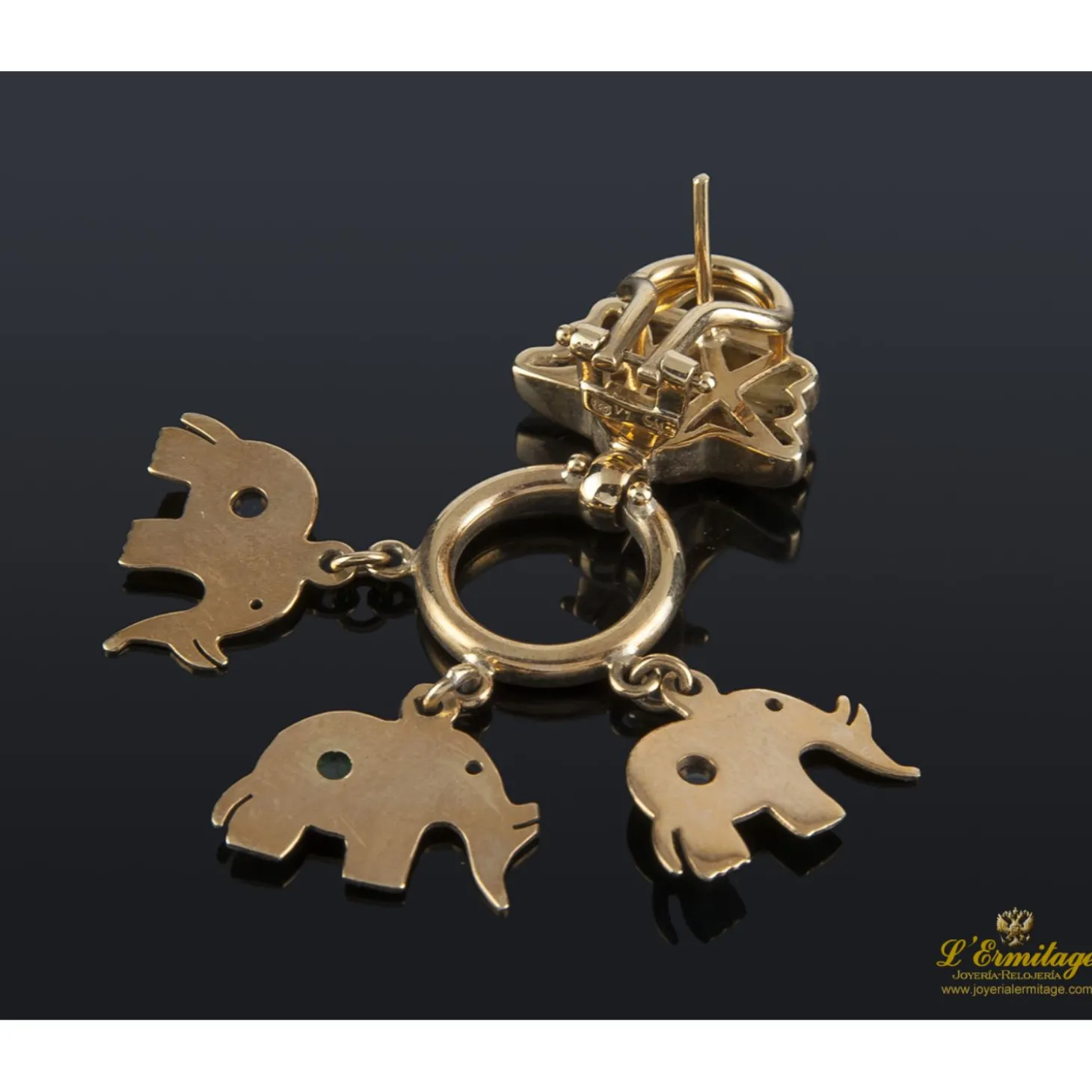 PENDIENTES Pendientes elefantes colgantes en oro amarillo, esmeraldas y zafiros.
