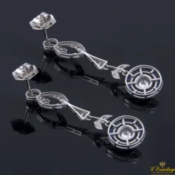 PENDIENTES Pendientes en oro blanco con zafiros y diamantes.