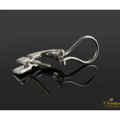 PENDIENTES Pendientes en oro blanco con brillantes.