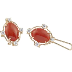 PENDIENTES Pendientes en oro amarillo con coral y diamantes.