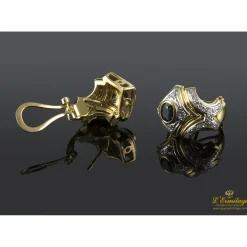 PENDIENTES Pendientes en oro amarillo y oro blanco con zafiros y brillantes.