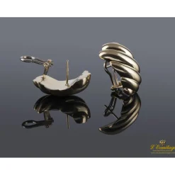 PENDIENTES Pendientes en oro amarillo con motivos en forma de gayones