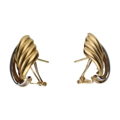 PENDIENTES Pendientes en oro amarillo y oro blanco.