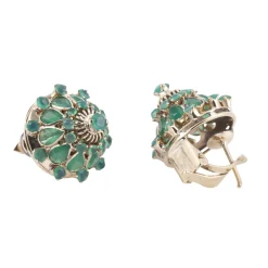 PENDIENTES Pendientes en oro amarillo y esmeraldas.
