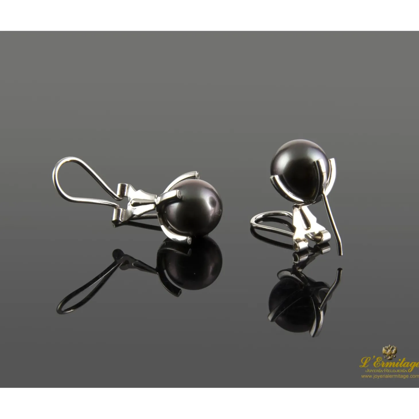 PENDIENTES Pendientes en oro blanco con perlas tahiti y brillantes