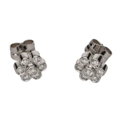 PENDIENTES Pendientes en oro blanco con brillantes.