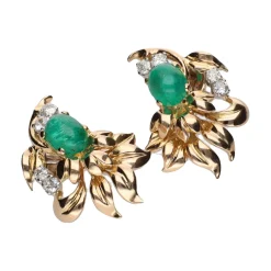 PENDIENTES Pendientes en oro amarillo esmeralda y brillantes.