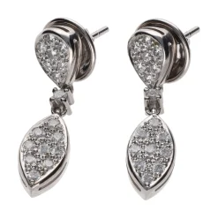 PENDIENTES Pendientes en oro blanco con brillantes.