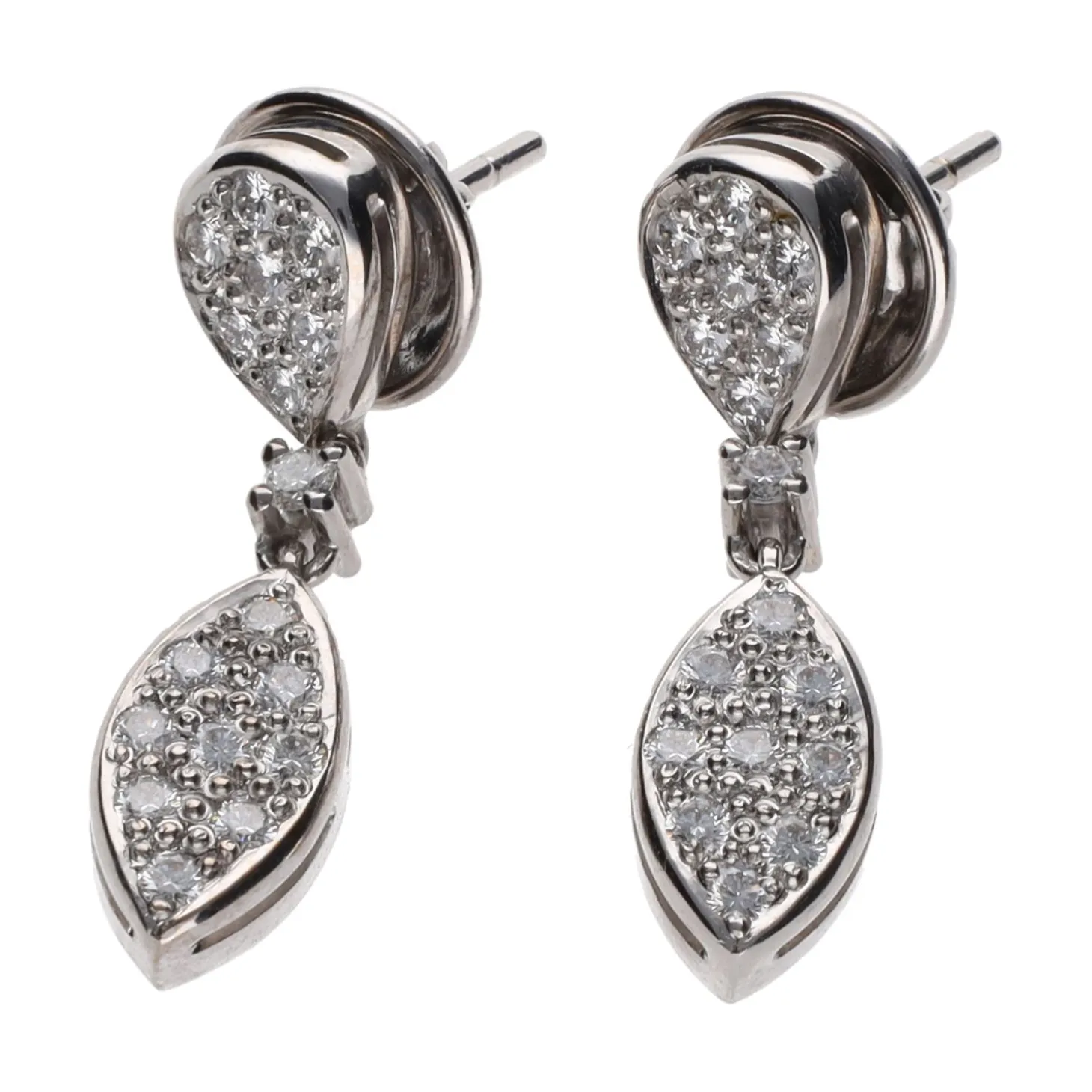 PENDIENTES Pendientes en oro blanco con brillantes.