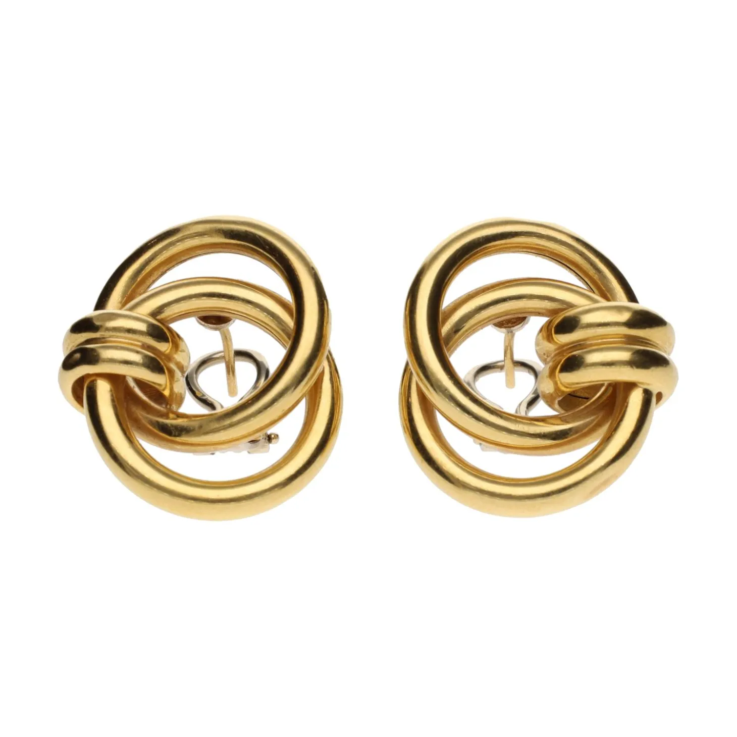 PENDIENTES Pendientes en oro amarillo aros entrelazados.