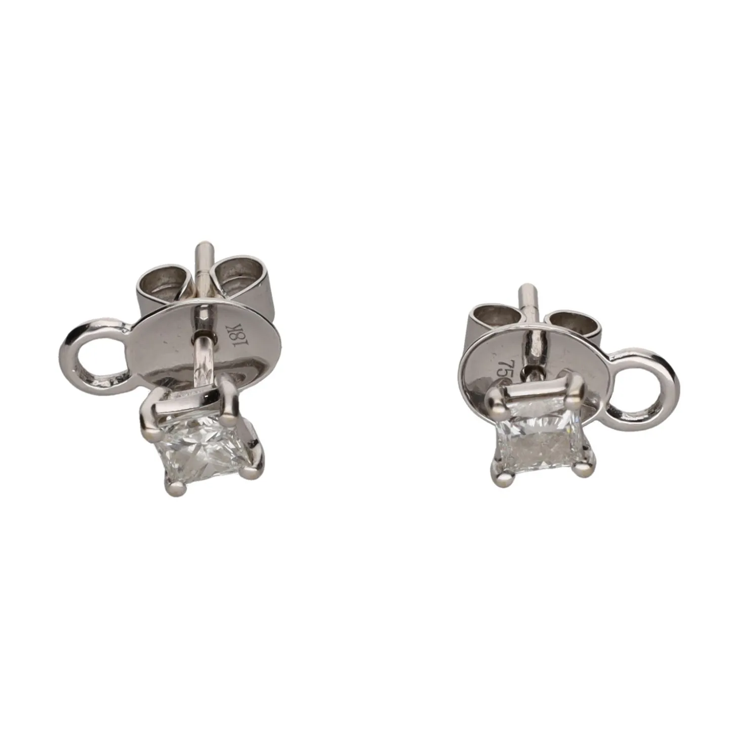 PENDIENTES Pendientes en oro blanco con brillantes princesa. 0,82Ct.