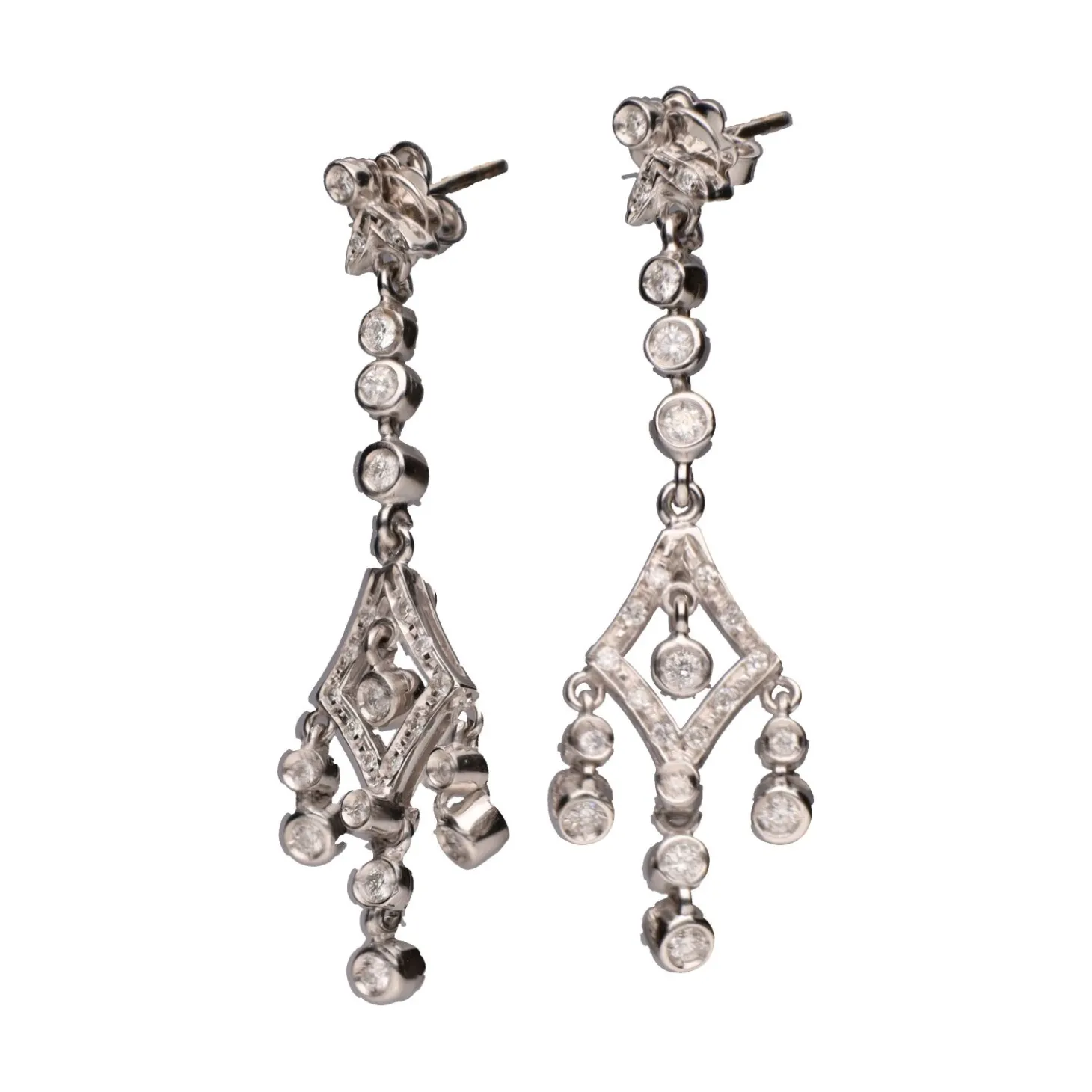 PENDIENTES Pendientes en oro blanco con brillantes.