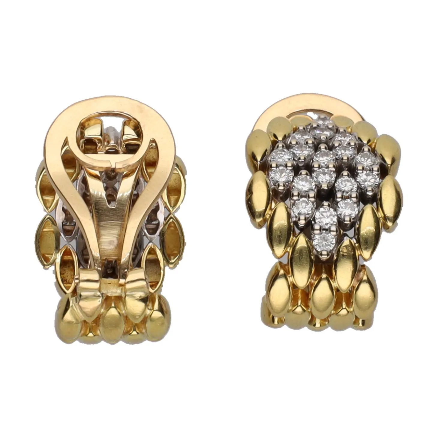 PENDIENTES Pendientes en oro amarillo y brillantes.