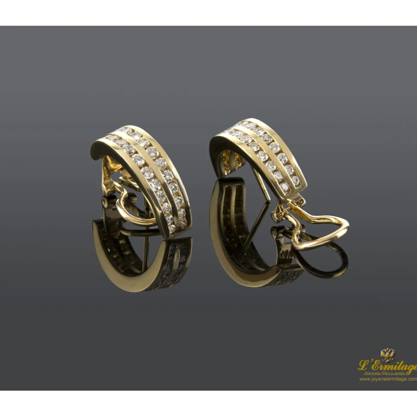 PENDIENTES Pendientes en oro amarillo y brillantes