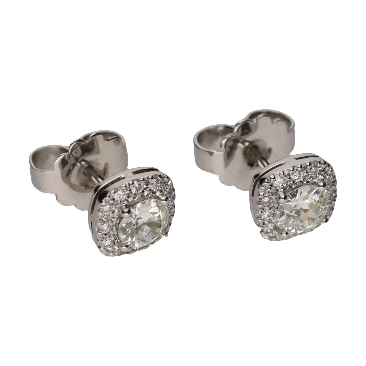 PENDIENTES Pendientes en oro blanco con brillantes.