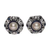 PENDIENTES Pendientes en oro blanco con perlas y zafiros.